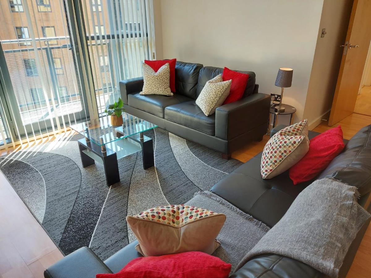 City 2 Bed, 2 Bath, Free Parking & Wifi Σέφιλντ Εξωτερικό φωτογραφία