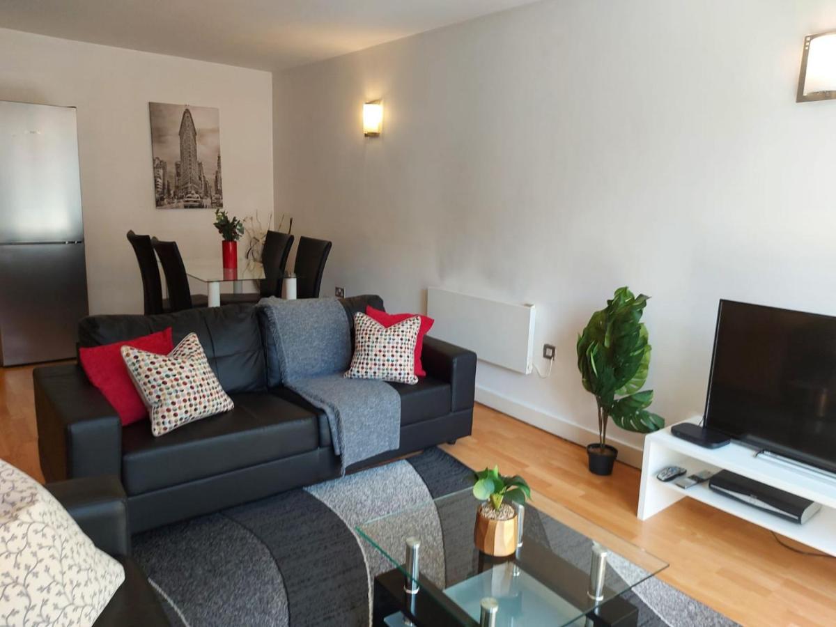 City 2 Bed, 2 Bath, Free Parking & Wifi Σέφιλντ Εξωτερικό φωτογραφία