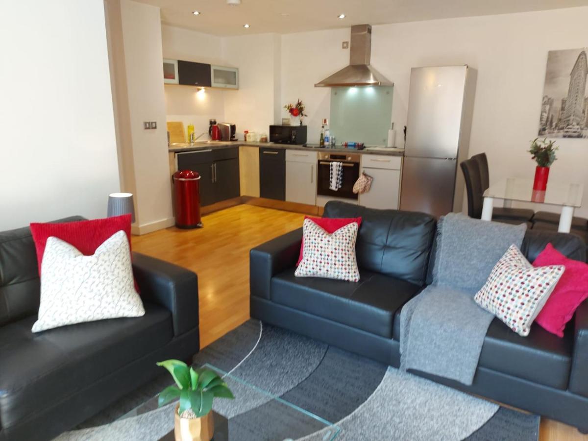 City 2 Bed, 2 Bath, Free Parking & Wifi Σέφιλντ Εξωτερικό φωτογραφία